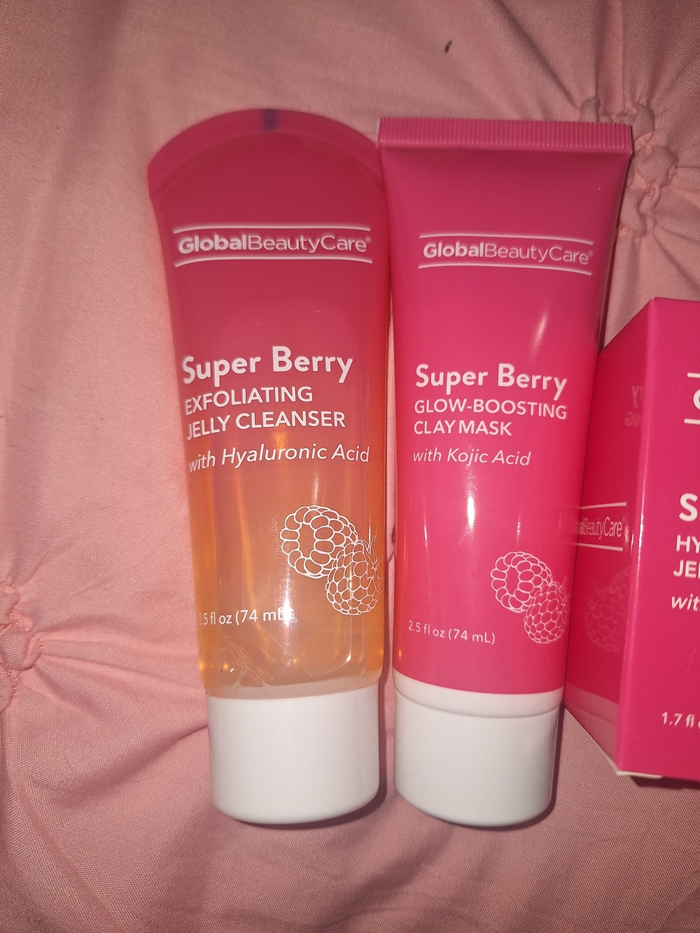 GlobalBeautyCare Super Berry Hydrating & Exfoliating Cleanser Set - Pink - Picture 2 of 4